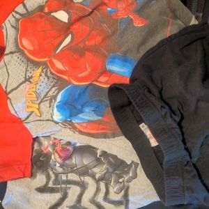 Spiderman and venom tee size 8 with one black short